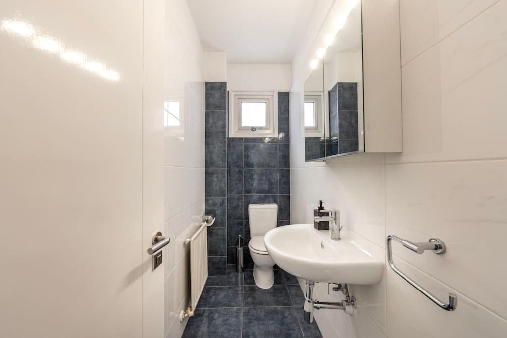 Luxurious Bright & Stylish 2Br With Office In Nicosia Apartment Exterior photo